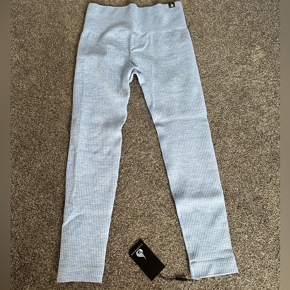 NWT RYDERWEAR LEGGINGS SIZE M